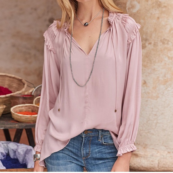 Sundance Tops - Sundance Sz XL Ruffled Peasant Blouse EUC